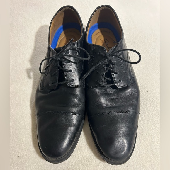 Clark’s men’s size 10.5 black dress shoes. - Picture 3 of 9